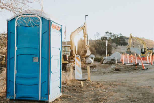 Porta potty delivery and setup in La Croft, OH
