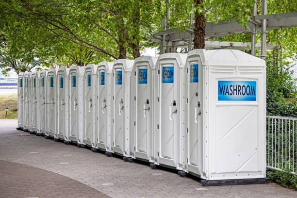Best Portable restroom trailer rental  in La Croft, OH